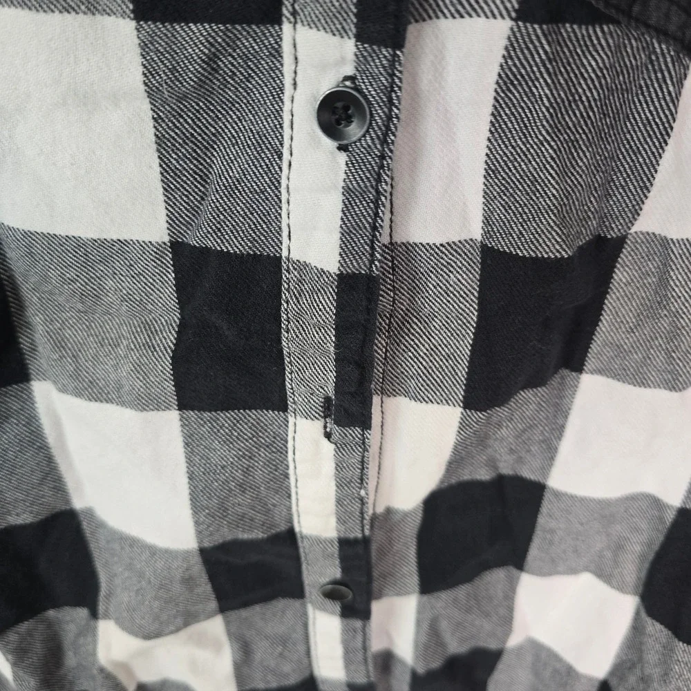 Rusty Womens Buffalo Plaid Button Down Shirt Black White Checkered Long Sleeve S